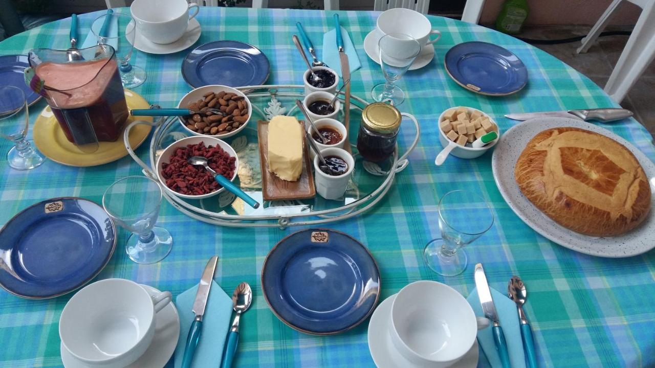 Bed and Breakfast Les Hibiscus Saint-Jean-le-Centenier Exterior foto